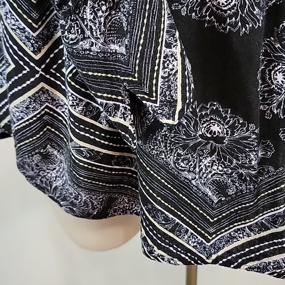 FREE PEOPLE Walking On A Dream Printed Tunic size XS - Picture 4 of 9